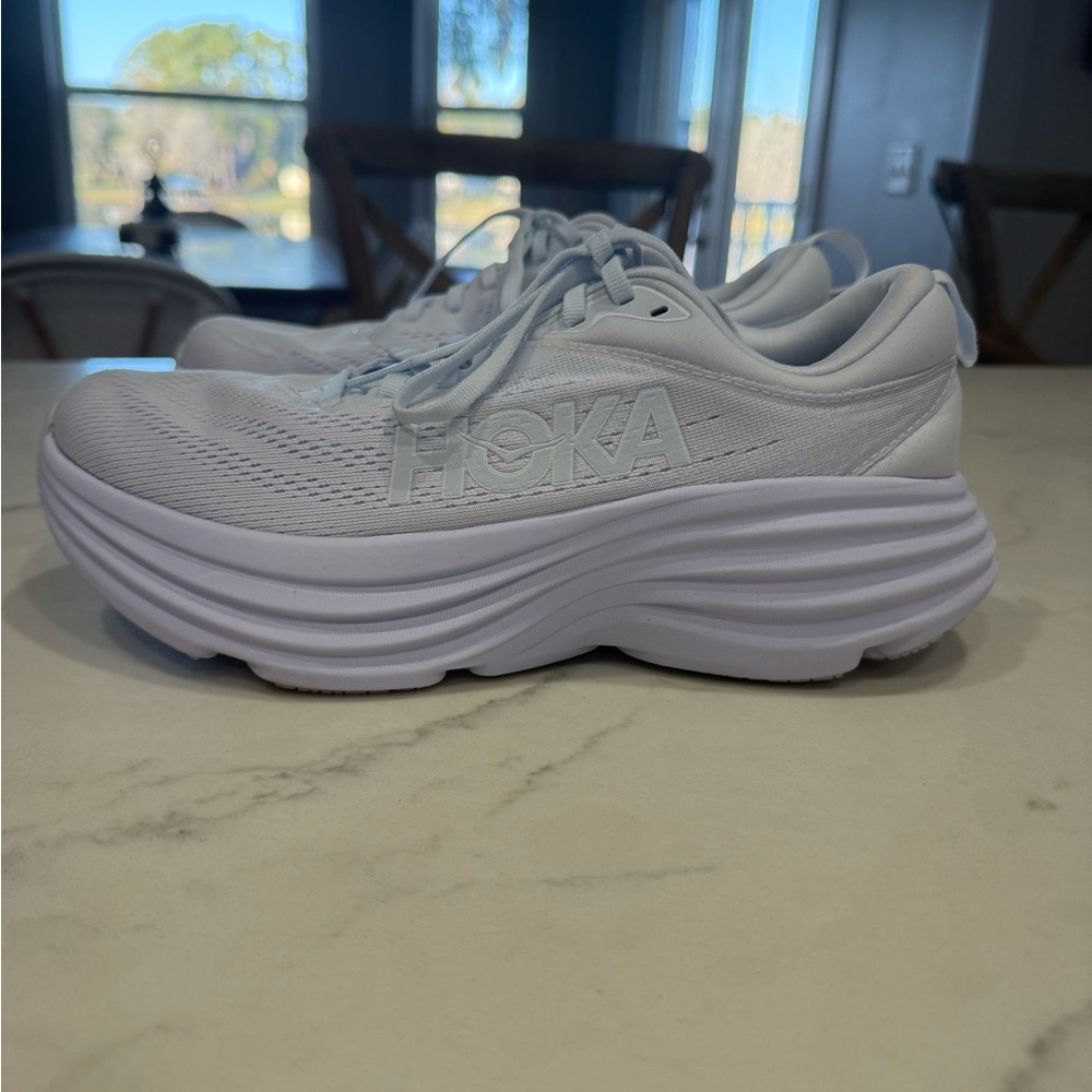 HOKA BONDI 8 Women's White
Running Shoes